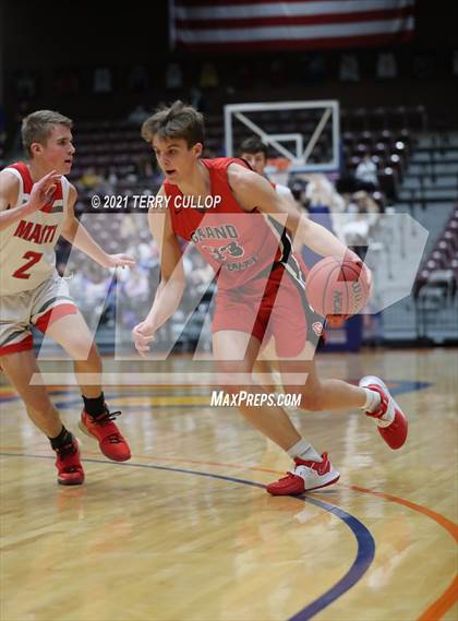 Thumbnail 2 in Grand County vs. Manti (UHSAA 3A 5th Place) photogallery.