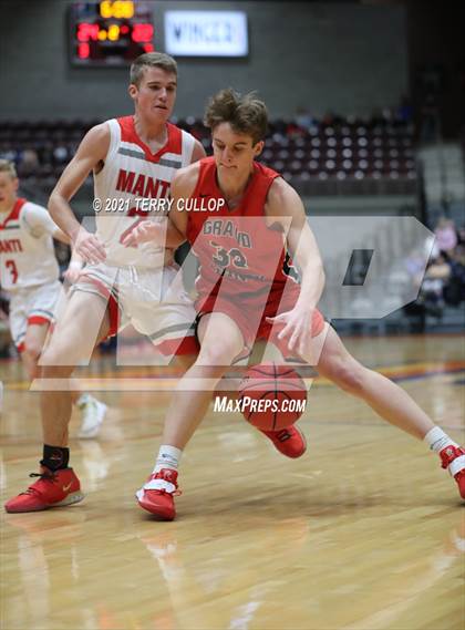 Thumbnail 2 in Grand County vs. Manti (UHSAA 3A 5th Place) photogallery.