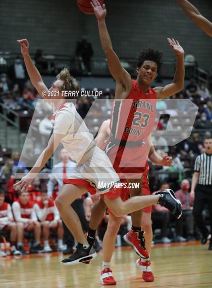 Thumbnail 3 in Grand County vs. Manti (UHSAA 3A 5th Place) photogallery.