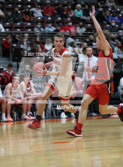 Thumbnail 2 in Grand County vs. Manti (UHSAA 3A 5th Place) photogallery.