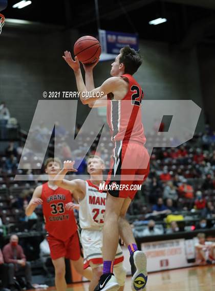 Thumbnail 1 in Grand County vs. Manti (UHSAA 3A 5th Place) photogallery.
