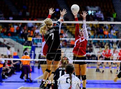 Thumbnail 3 in Yuma vs. Dolores (CHSAA 2A Playoff) photogallery.
