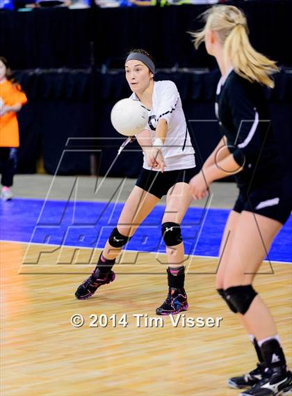 Thumbnail 3 in Yuma vs. Dolores (CHSAA 2A Playoff) photogallery.