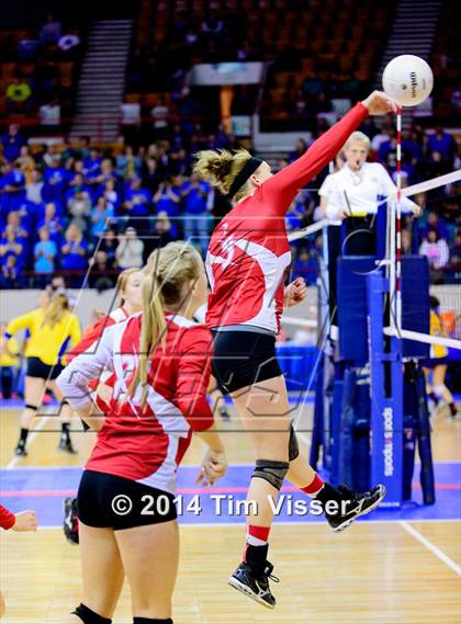 Thumbnail 2 in Yuma vs. Dolores (CHSAA 2A Playoff) photogallery.