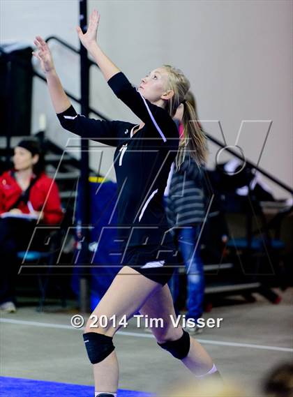 Thumbnail 2 in Yuma vs. Dolores (CHSAA 2A Playoff) photogallery.