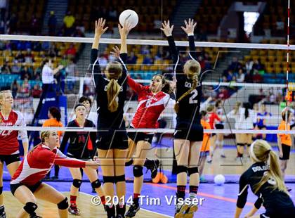 Thumbnail 3 in Yuma vs. Dolores (CHSAA 2A Playoff) photogallery.