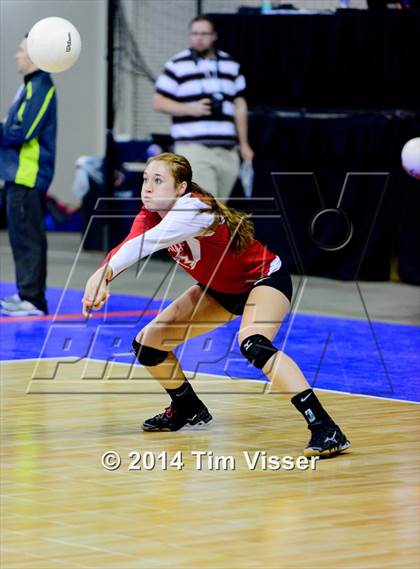 Thumbnail 3 in Yuma vs. Dolores (CHSAA 2A Playoff) photogallery.