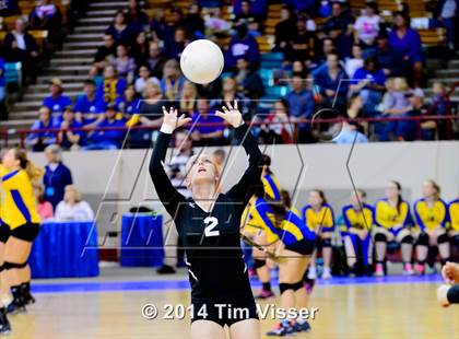 Thumbnail 2 in Yuma vs. Dolores (CHSAA 2A Playoff) photogallery.