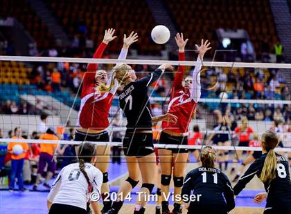 Thumbnail 3 in Yuma vs. Dolores (CHSAA 2A Playoff) photogallery.