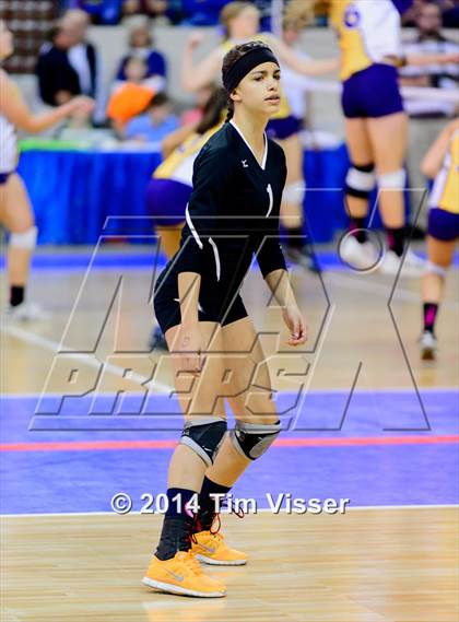 Thumbnail 2 in Yuma vs. Dolores (CHSAA 2A Playoff) photogallery.