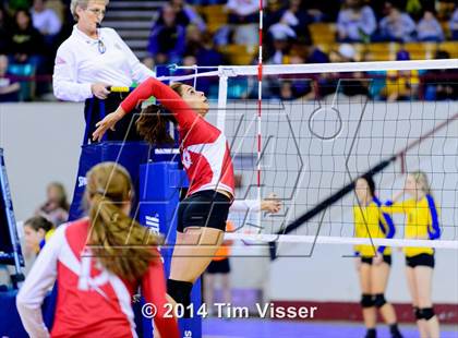 Thumbnail 2 in Yuma vs. Dolores (CHSAA 2A Playoff) photogallery.