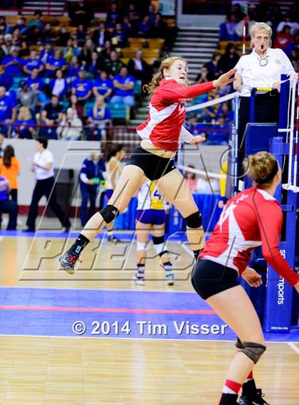 Thumbnail 3 in Yuma vs. Dolores (CHSAA 2A Playoff) photogallery.