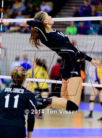 Thumbnail 3 in Yuma vs. Dolores (CHSAA 2A Playoff) photogallery.