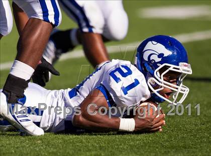 Thumbnail 2 in Cypress Creek vs. Pearland (5A Region 3 Regionals) photogallery.