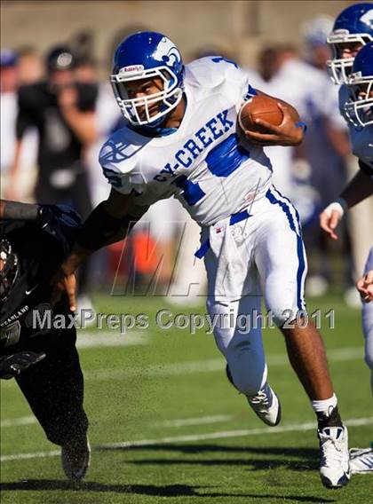Thumbnail 2 in Cypress Creek vs. Pearland (5A Region 3 Regionals) photogallery.