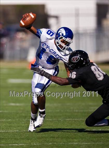 Thumbnail 2 in Cypress Creek vs. Pearland (5A Region 3 Regionals) photogallery.