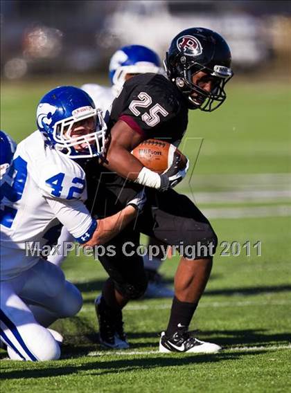 Thumbnail 2 in Cypress Creek vs. Pearland (5A Region 3 Regionals) photogallery.