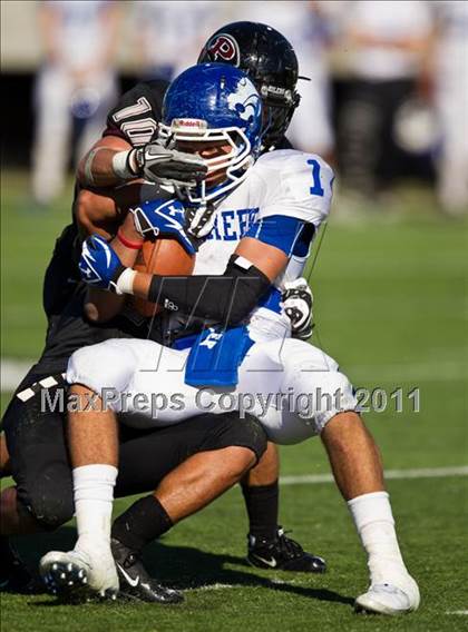 Thumbnail 3 in Cypress Creek vs. Pearland (5A Region 3 Regionals) photogallery.