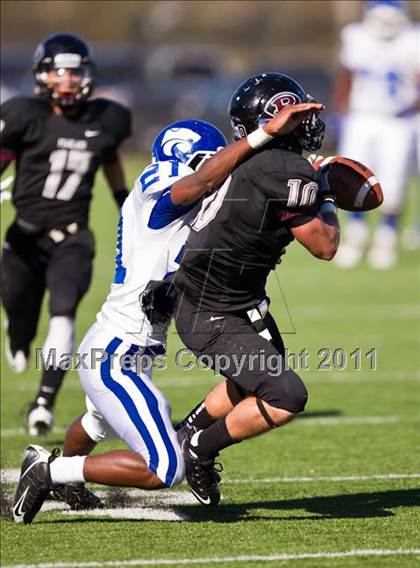 Thumbnail 3 in Cypress Creek vs. Pearland (5A Region 3 Regionals) photogallery.