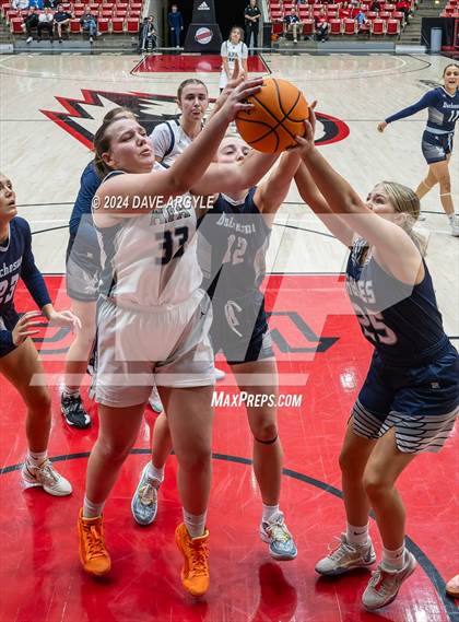 Thumbnail 3 in Draper APA vs. Duchesne (UHSAA 2A Quarterfinal) photogallery.