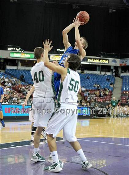Thumbnail 2 in Amador vs Colfax (CIF SJS D4 Final) photogallery.