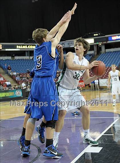 Thumbnail 3 in Amador vs Colfax (CIF SJS D4 Final) photogallery.
