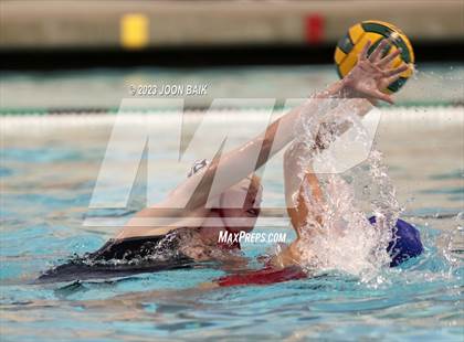 Thumbnail 2 in St. Ignatius College Preparatory vs Sacred Heart Prep (Saint Francis Invitational) photogallery.