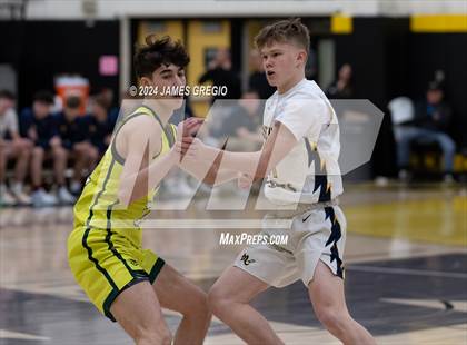 Thumbnail 2 in Taylor Allderdice vs Mars (Legends Classic) photogallery.