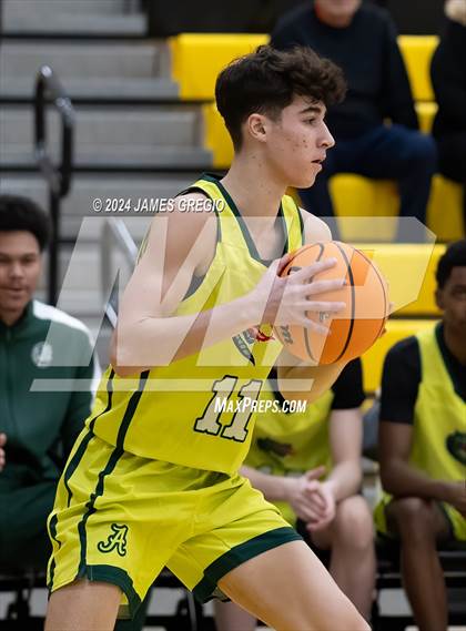Thumbnail 1 in Taylor Allderdice vs Mars (Legends Classic) photogallery.
