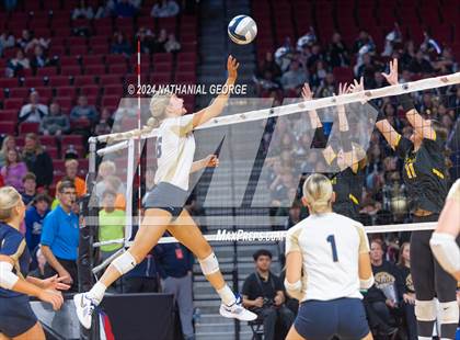 Thumbnail 1 in Fremont vs. Elkhorn South (NSAA Class A Quarterfinal) photogallery.