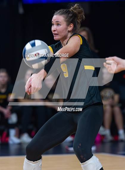 Thumbnail 1 in Fremont vs. Elkhorn South (NSAA Class A Quarterfinal) photogallery.