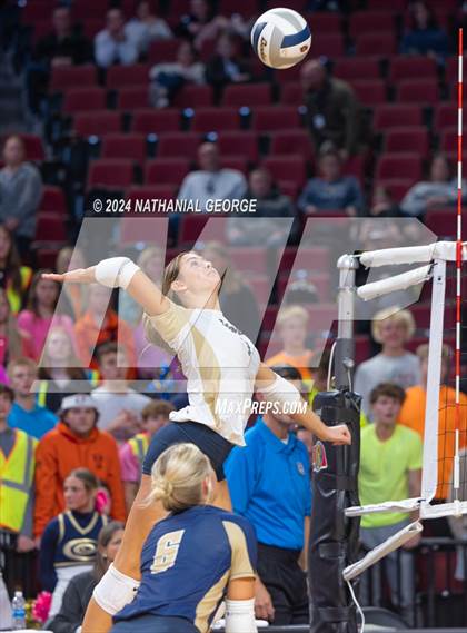 Thumbnail 1 in Fremont vs. Elkhorn South (NSAA Class A Quarterfinal) photogallery.