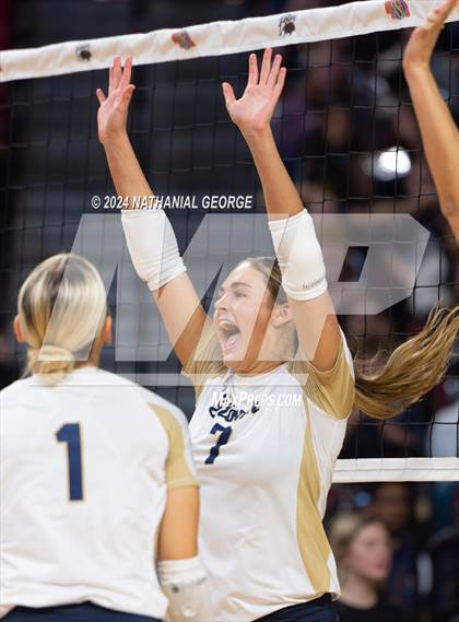 Thumbnail 3 in Fremont vs. Elkhorn South (NSAA Class A Quarterfinal) photogallery.