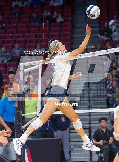 Thumbnail 2 in Fremont vs. Elkhorn South (NSAA Class A Quarterfinal) photogallery.