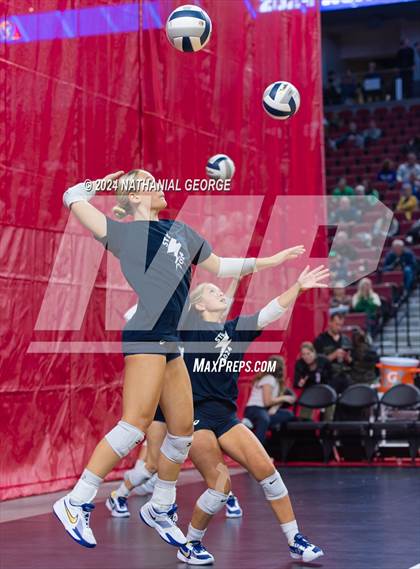 Thumbnail 2 in Fremont vs. Elkhorn South (NSAA Class A Quarterfinal) photogallery.