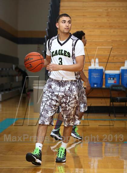 Thumbnail 2 in Humble vs Pasadena (McDonald's Texas Invitational) photogallery.