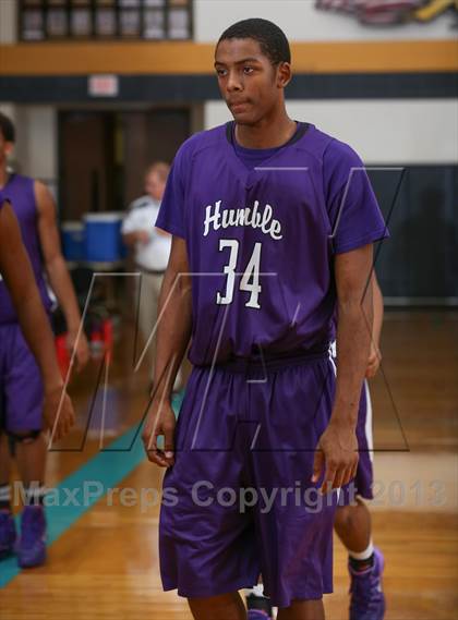 Thumbnail 2 in Humble vs Pasadena (McDonald's Texas Invitational) photogallery.