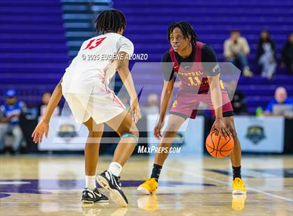 Thumbnail 3 in Archbishop Carroll vs. Central Catholic (City of Palms Classic) photogallery.