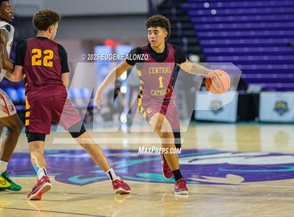 Thumbnail 2 in Archbishop Carroll vs. Central Catholic (City of Palms Classic) photogallery.