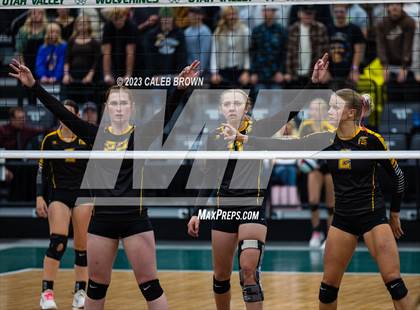 Thumbnail 2 in Morgan vs. Emery (UHSAA 3A Final) photogallery.