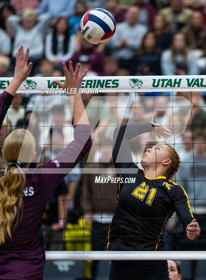 Thumbnail 3 in Morgan vs. Emery (UHSAA 3A Final) photogallery.