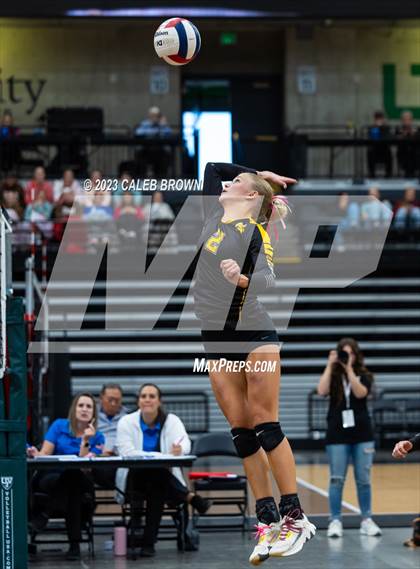 Thumbnail 3 in Morgan vs. Emery (UHSAA 3A Final) photogallery.