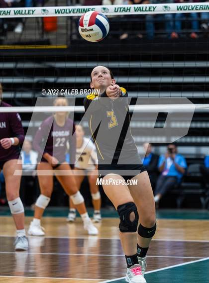 Thumbnail 2 in Morgan vs. Emery (UHSAA 3A Final) photogallery.