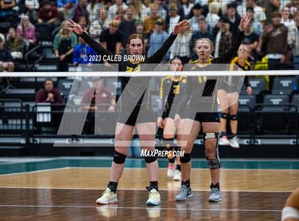 Thumbnail 2 in Morgan vs. Emery (UHSAA 3A Final) photogallery.