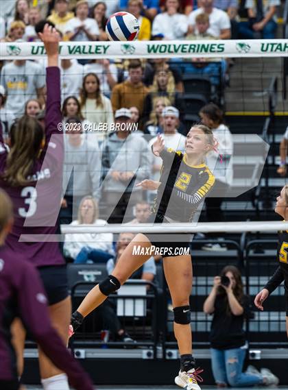 Thumbnail 2 in Morgan vs. Emery (UHSAA 3A Final) photogallery.