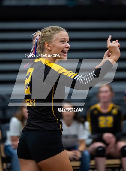 Thumbnail 2 in Morgan vs. Emery (UHSAA 3A Final) photogallery.