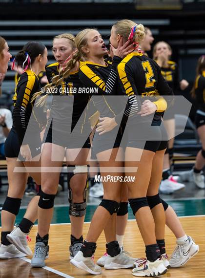Thumbnail 1 in Morgan vs. Emery (UHSAA 3A Final) photogallery.