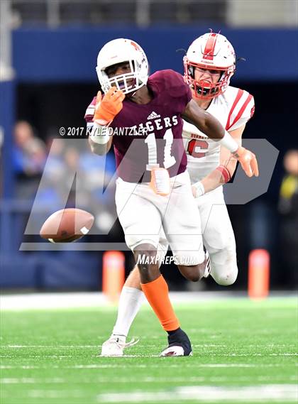 Thumbnail 1 in Tenaha vs. Muenster (UIL 2A Division 2 Final)  photogallery.