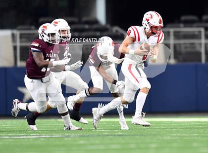 Thumbnail 2 in Tenaha vs. Muenster (UIL 2A Division 2 Final)  photogallery.