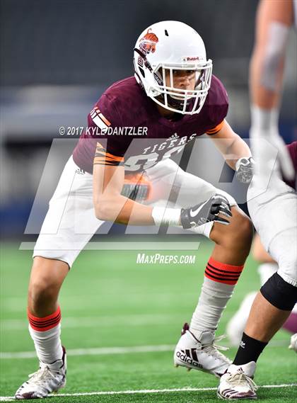 Thumbnail 2 in Tenaha vs. Muenster (UIL 2A Division 2 Final)  photogallery.